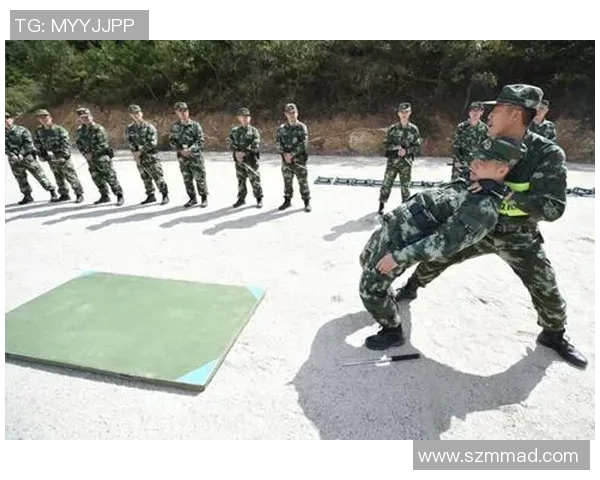 南京滑板队的包夹战术解析与实战应用探讨