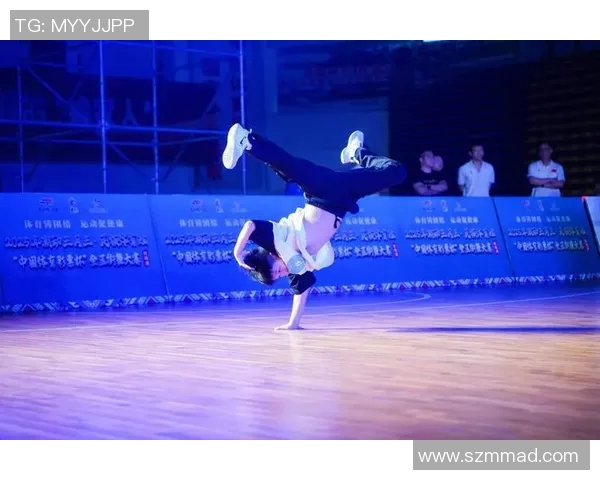 成都街舞队在世界街舞大赛中以70分领先其他队伍展现强大实力 成都街舞队在世界街舞大赛中以70分领先其他队伍展现强大实力