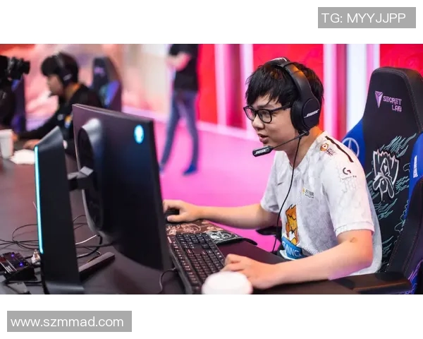 张丽专访：从新手到职业选手的英雄联盟成长之路回顾